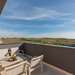 Seaside House With A Swimming Pool Privlaka, Zadar - 24270 펜션 프리블라카