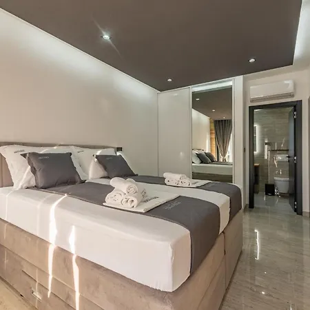 بيت للعطل Seaside House With A Swimming Pool - Zadar - 24270 بريفلاكا