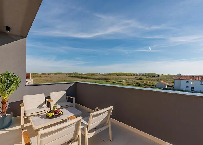 Seaside House With A Swimming Pool Privlaka, Zadar - 24270 Σπίτι διακοπών Privlaka (Zadar)